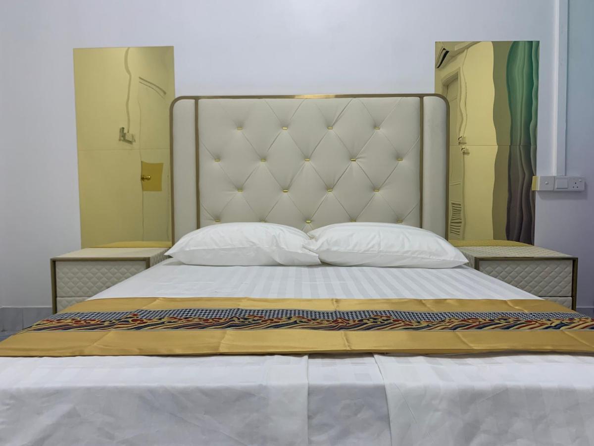 Apartmán Ontrack Travel Male Exteriér fotografie