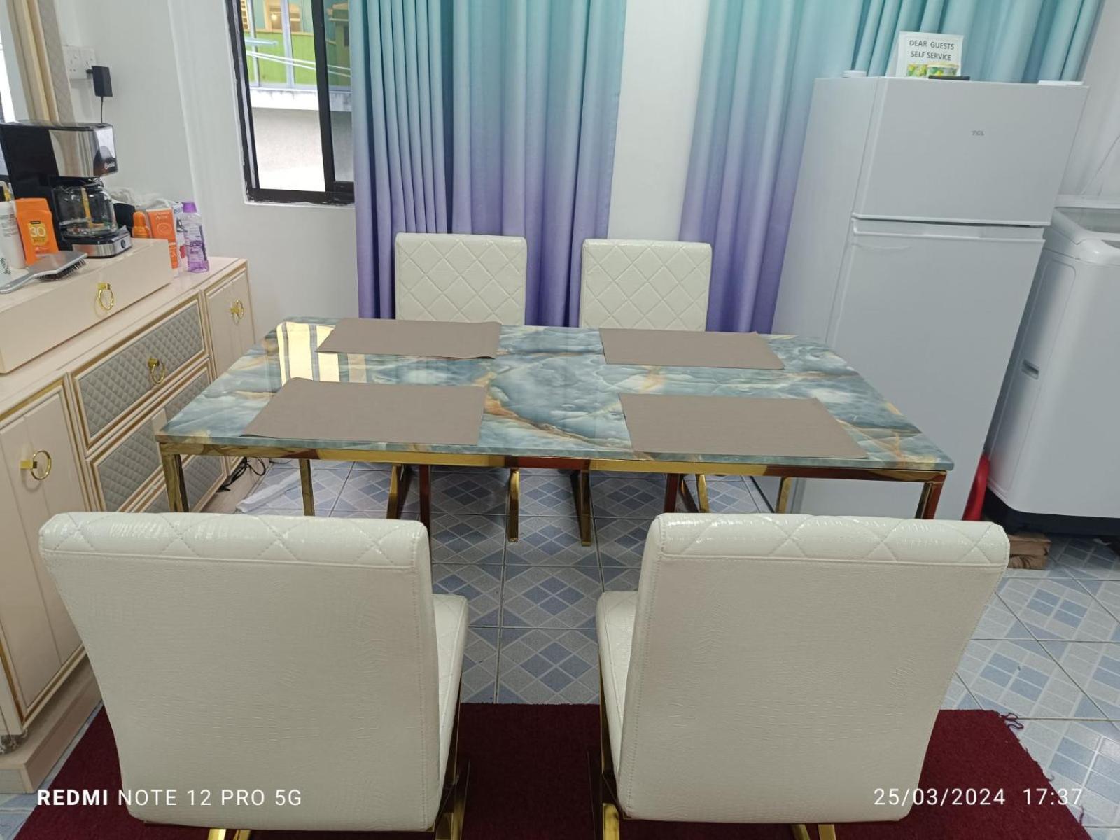 Apartmán Ontrack Travel Male Exteriér fotografie